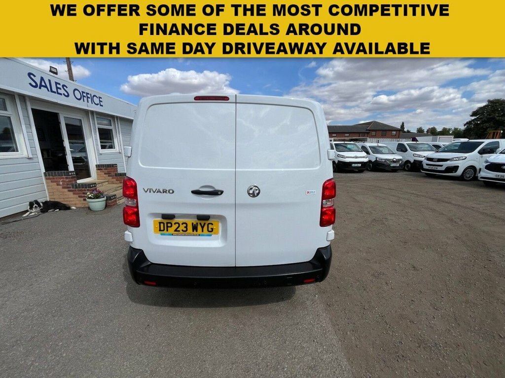 Vauxhall Vivaro 1.5L Prime 6Dr White
