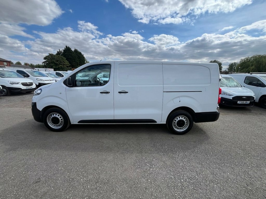 Vauxhall Vivaro 1.5L Prime 6Dr White #2