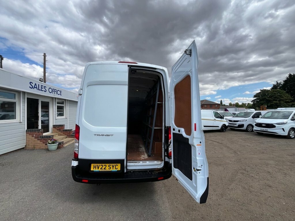 Ford Transit Custom 2L Leader White