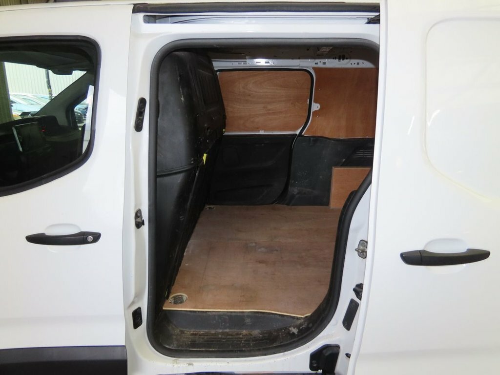 Peugeot Partner 1.5L Professional 6Dr White #6