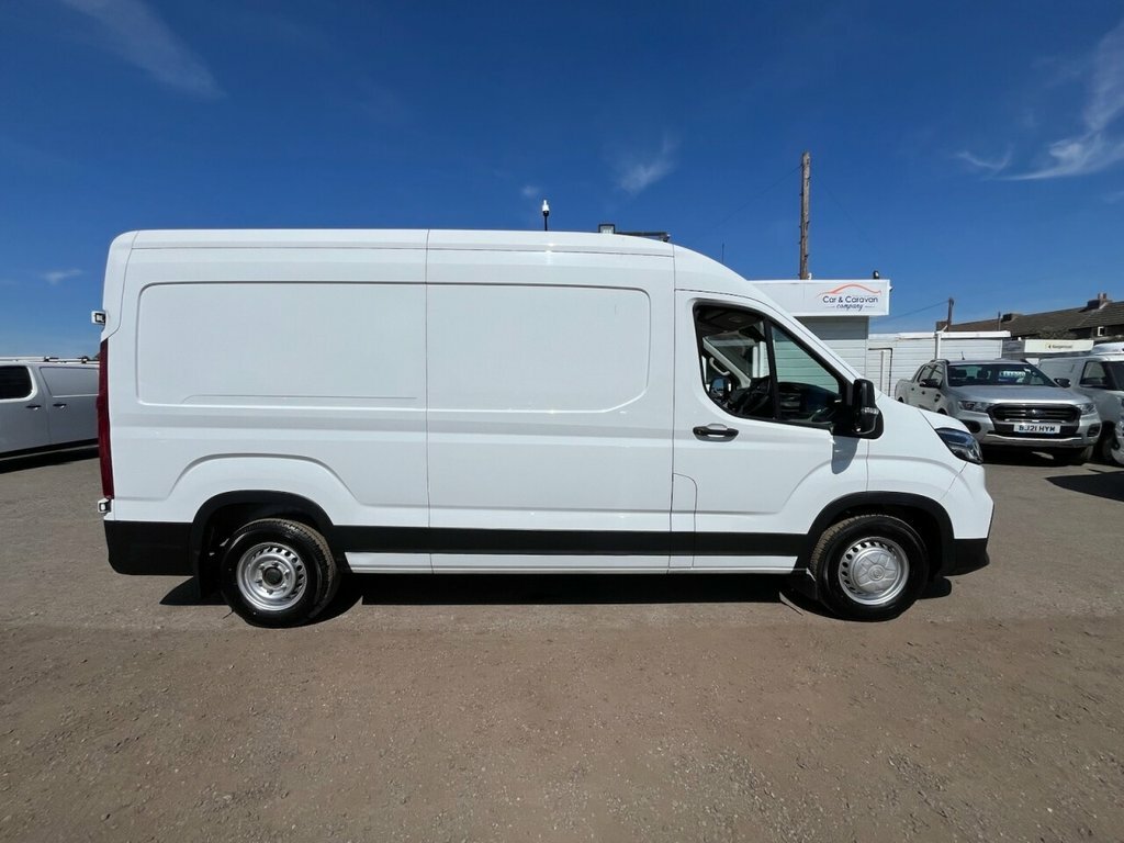 Maxus Deliver 9 2L Null White #3