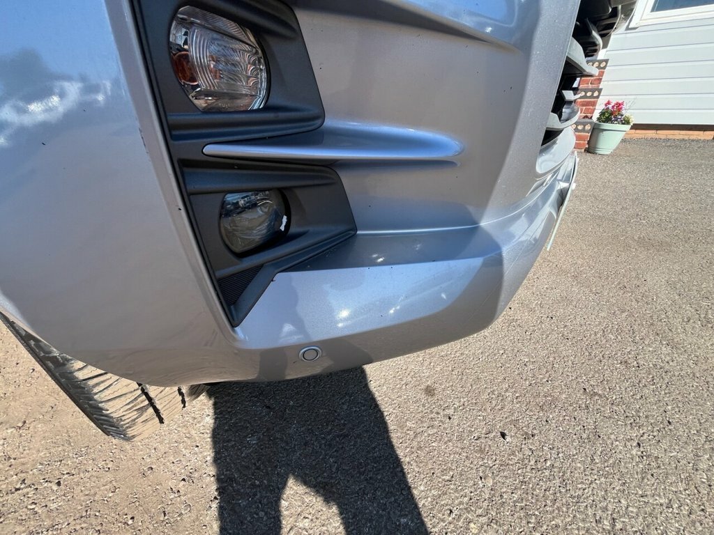 Isuzu D-Max 1.9L Dl40 Silver #6