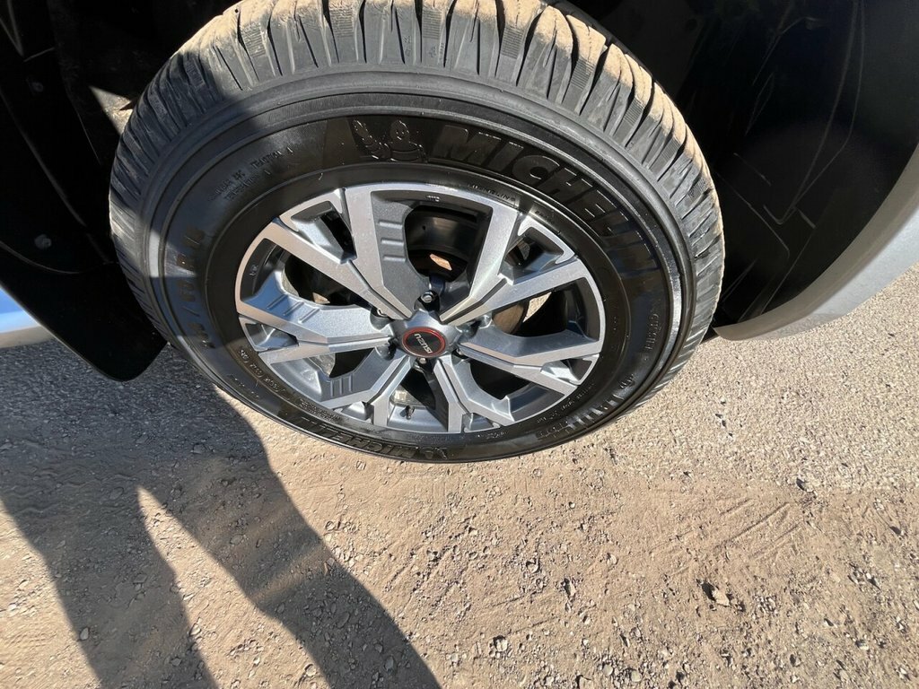 Isuzu D-Max 1.9L Dl40 Silver #5