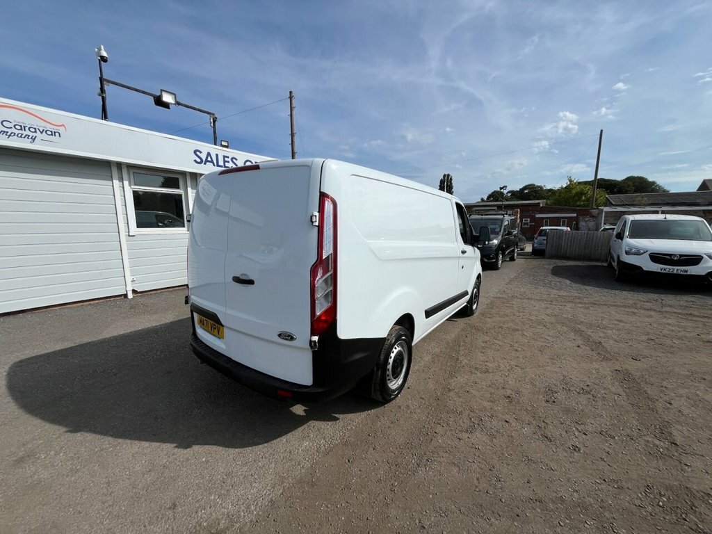 Ford Transit Custom 2L Leader White #3