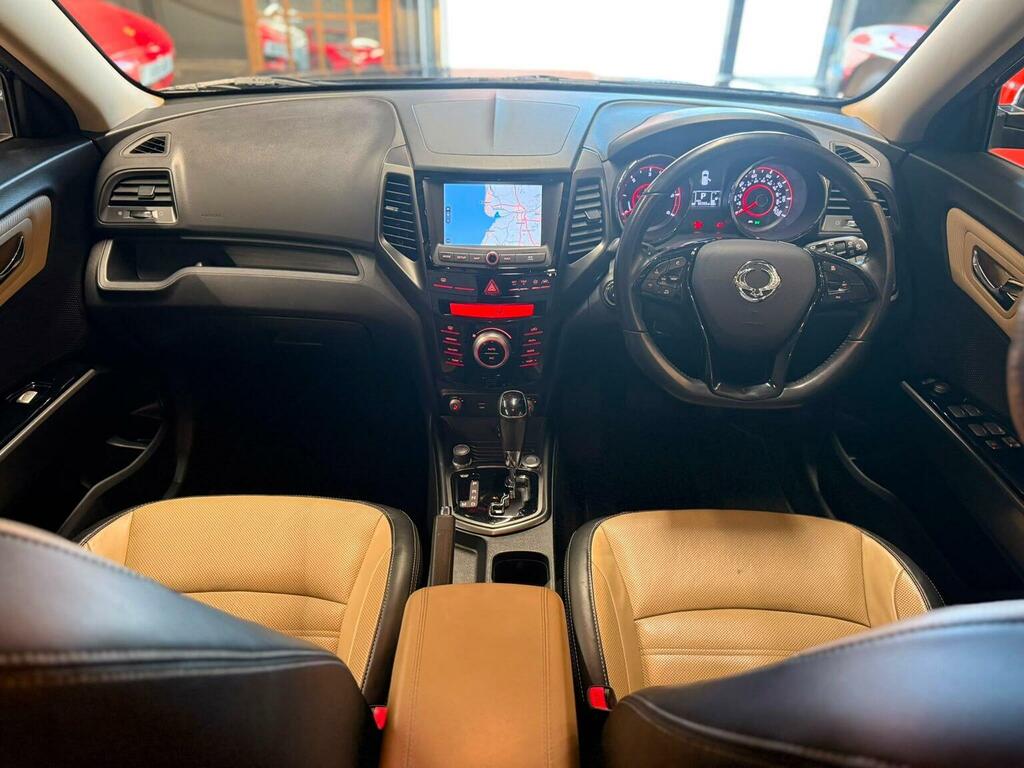 SsangYong Tivoli XLV Suv 1.6 E-xdi Elx 4Wd Euro 6 201717 Blue #6