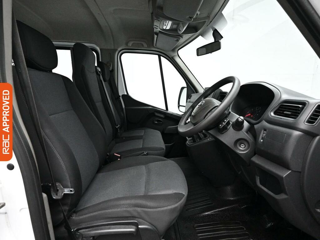 Nissan NV400 2.3 Dci 35 Tekna Dropside Fwd L3 White #2