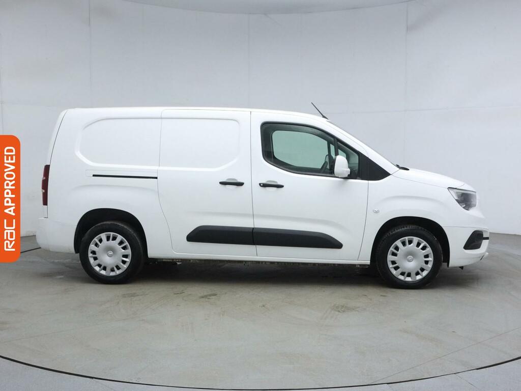 Vauxhall Combo 1.5 Turbo D 2300 Sportive Panel Van Man DN21XPJ White #4