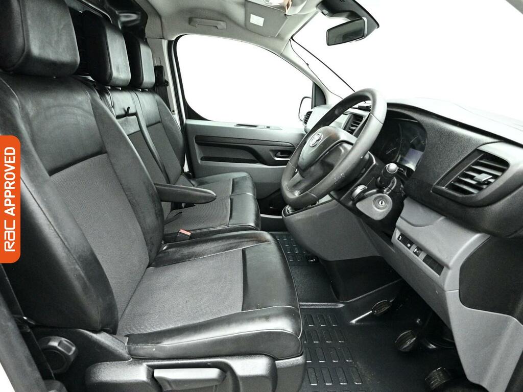 Toyota PROACE 2.0D Icon Long Panel Van 6Dr Lwb Eur White #2
