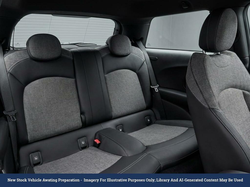 Mini Electric Cooper Se 32.6Kwh Level 2 Hatchback A Green #4