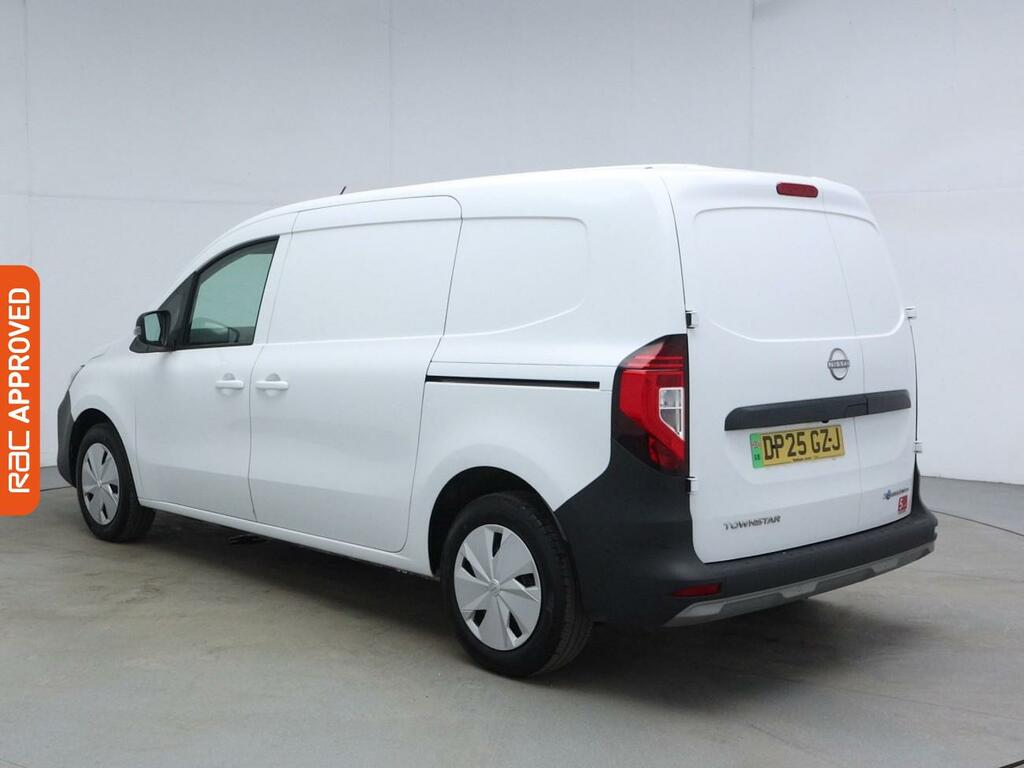 Nissan TOWNSTAR 45Kwh Tekna Panel Van 6Dr L2 122 Ps White #5