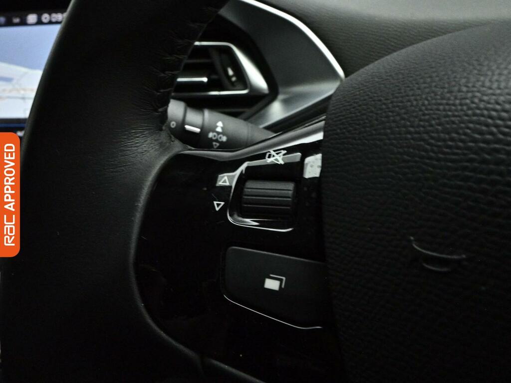 Peugeot 308 Allure Premium Red #17
