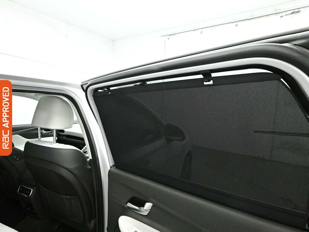 Hyundai Santa Fe Premium White #15