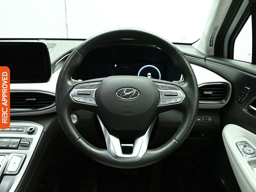 Hyundai Santa Fe Premium White #8