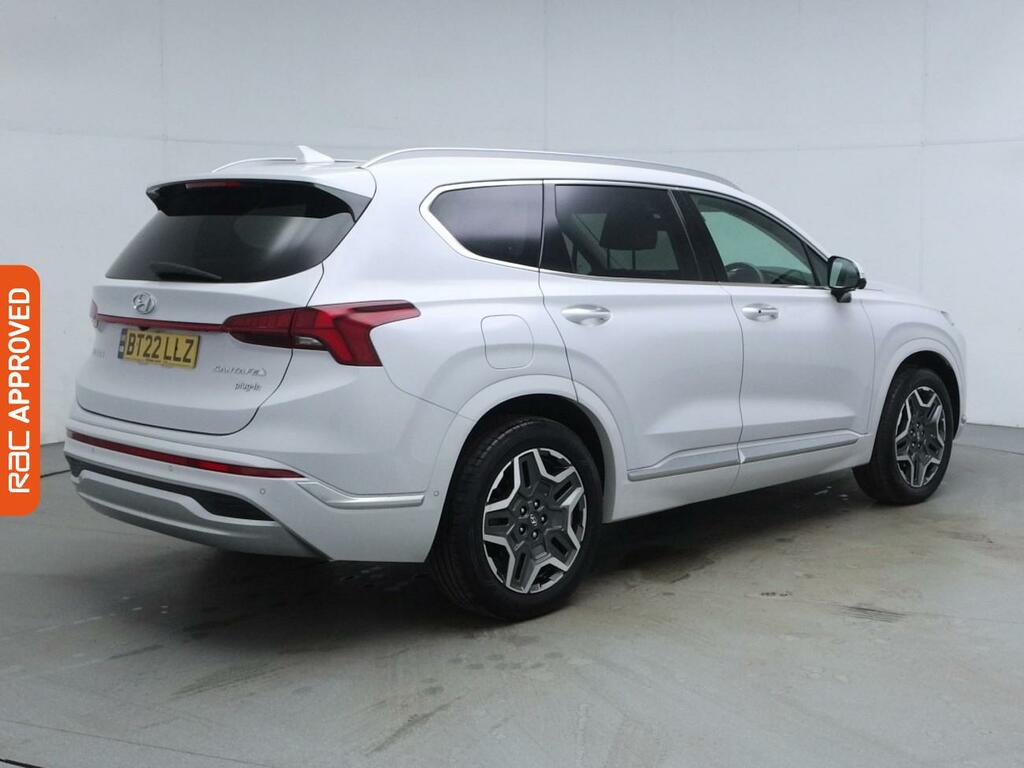 Hyundai Santa Fe Premium White #30