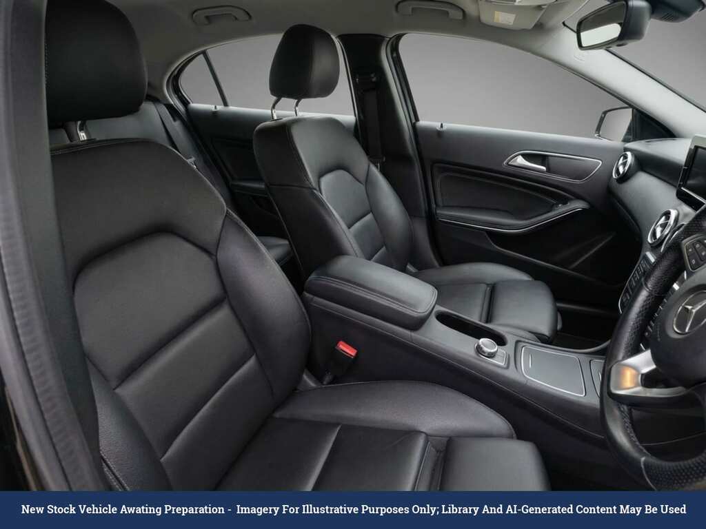 Mercedes-Benz A Class A 160 Sport Executive Black #2