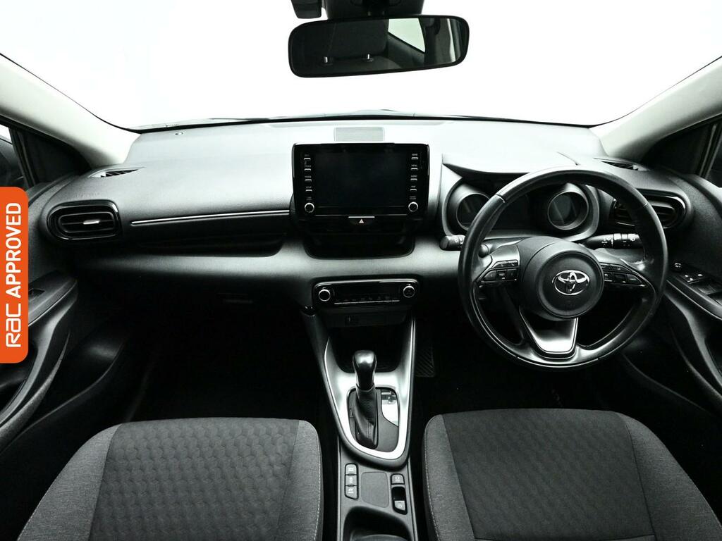 Toyota Yaris 1.5 Vvt-h Design Hatchback Hybrid E-cvt EJ21SXB Black #2