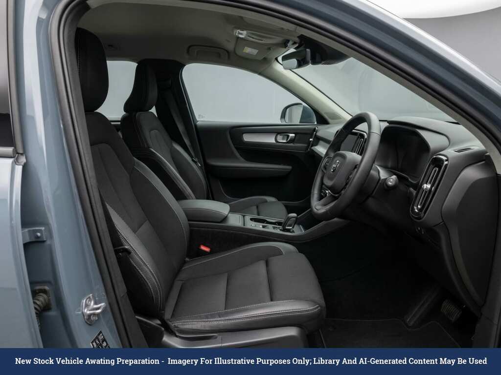 Volvo XC40 1.5 T3 Momentum Pro Suv Euro 6 Grey #3