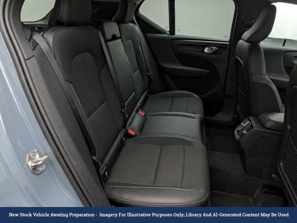 Volvo XC40 1.5 T3 Momentum Pro Suv Euro 6 Grey #4