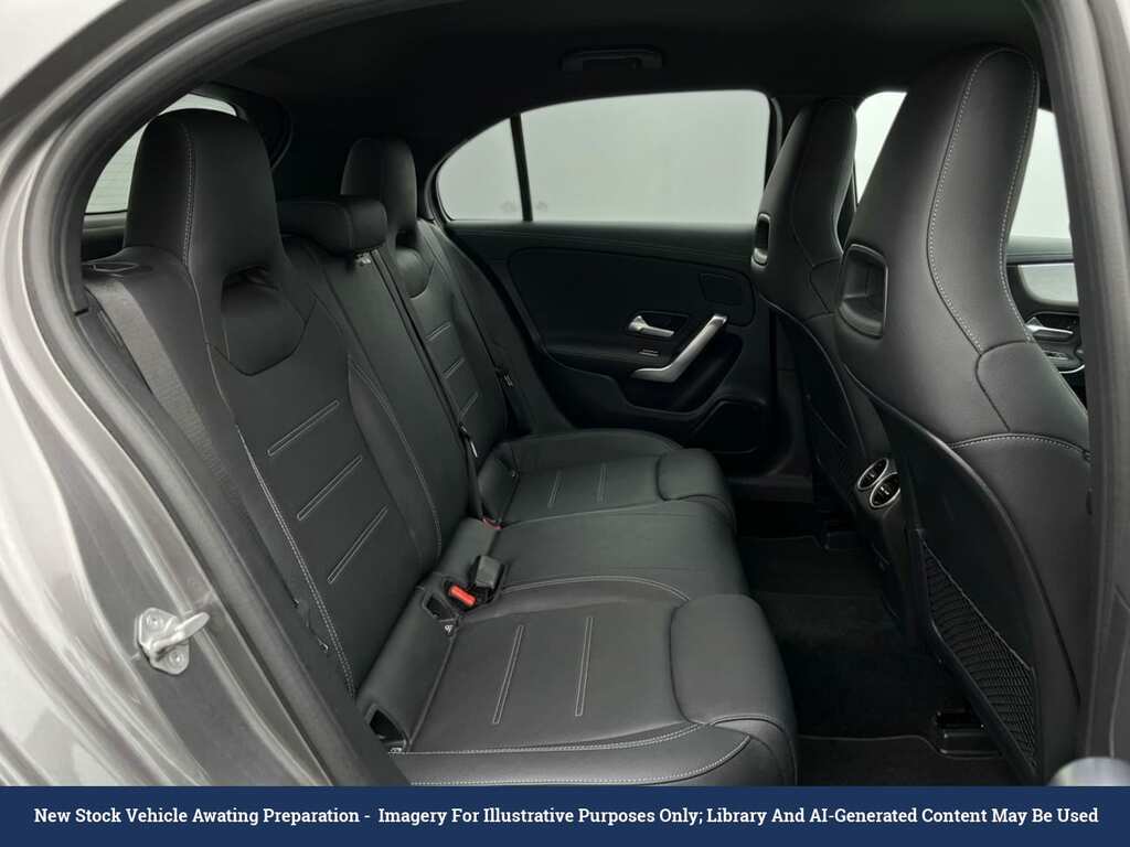 Mercedes-Benz A Class 1.3 A180 Amg Line Executive Hatchback #4
