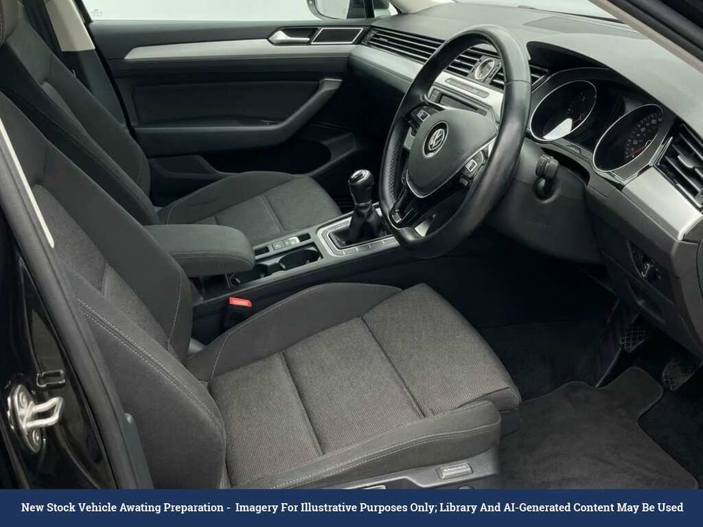 Volkswagen Passat 2.0 Tdi Se Business Estate Euro Black #3