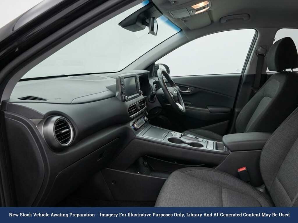 Hyundai Kona 64Kwh Premium Suv 10.5Kw Charge Black #2