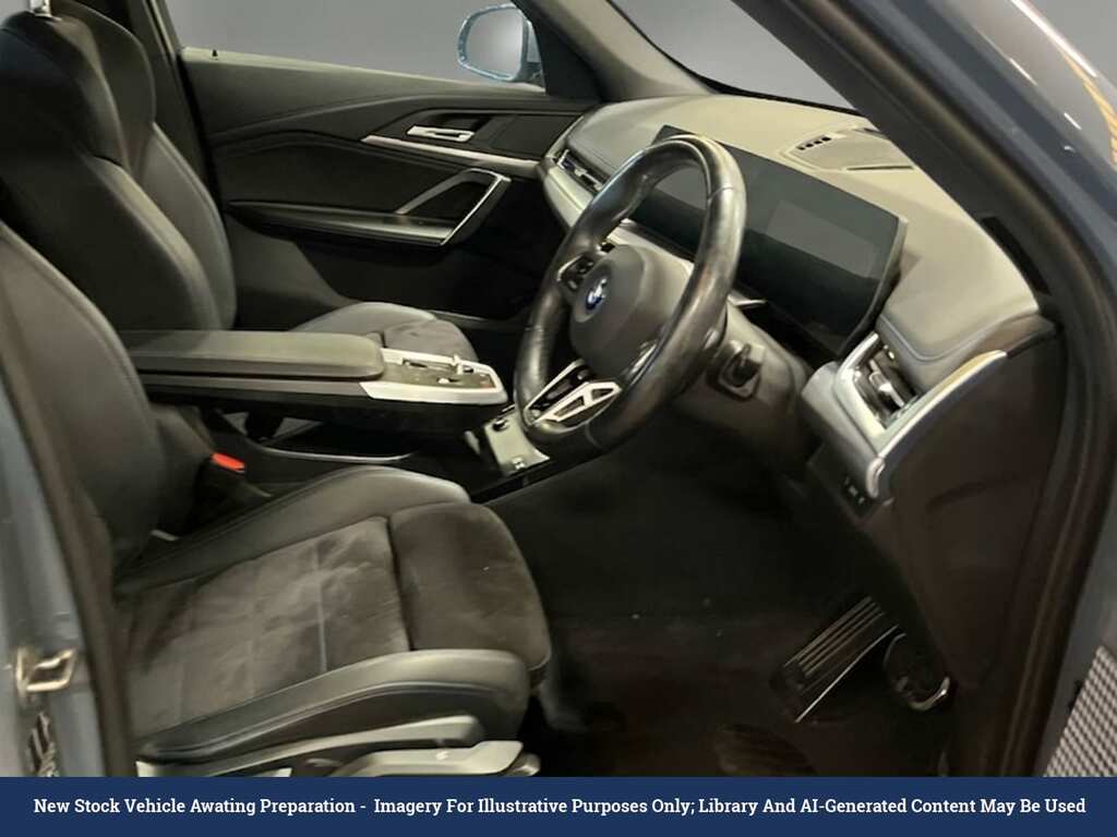 BMW iX1 30 66.5Kwh M Sport Suv Xdrive 1 Grey #3