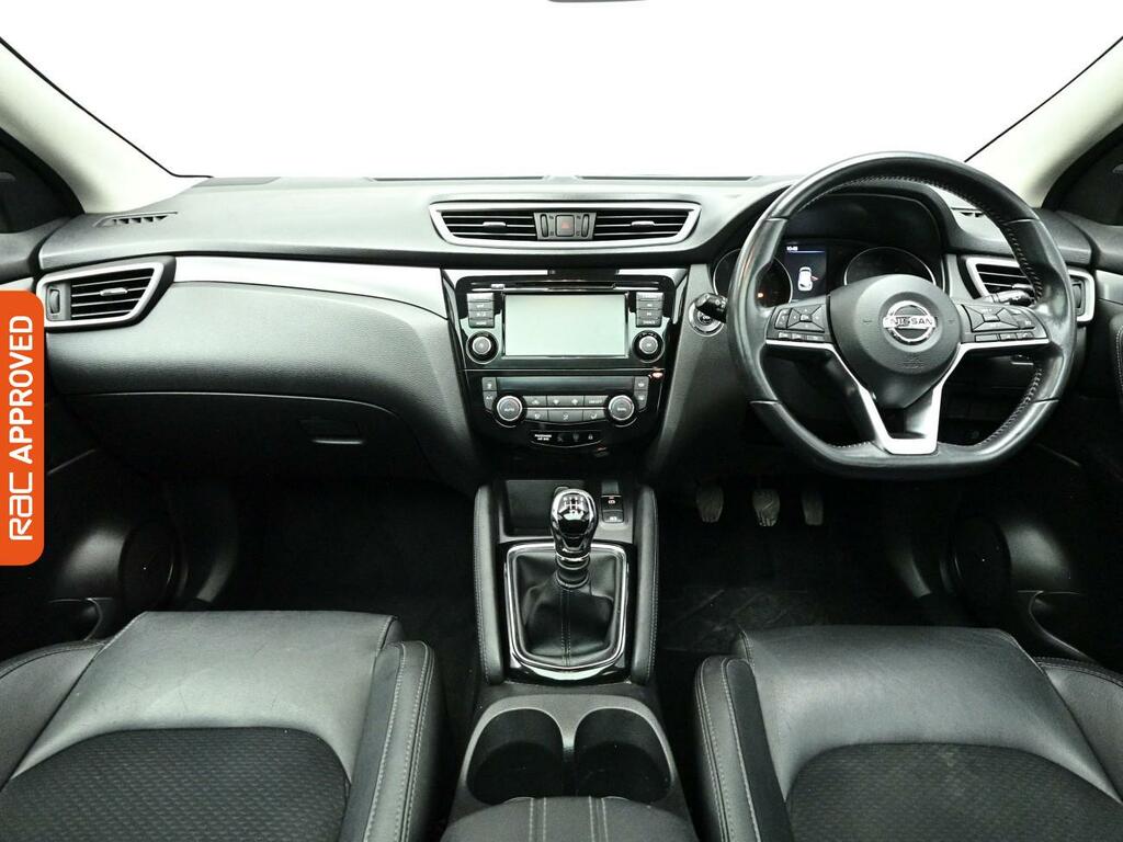 Nissan Qashqai 1.3 Dig-t Tekna Suv Euro 6 Ss BG19UVN Black #2
