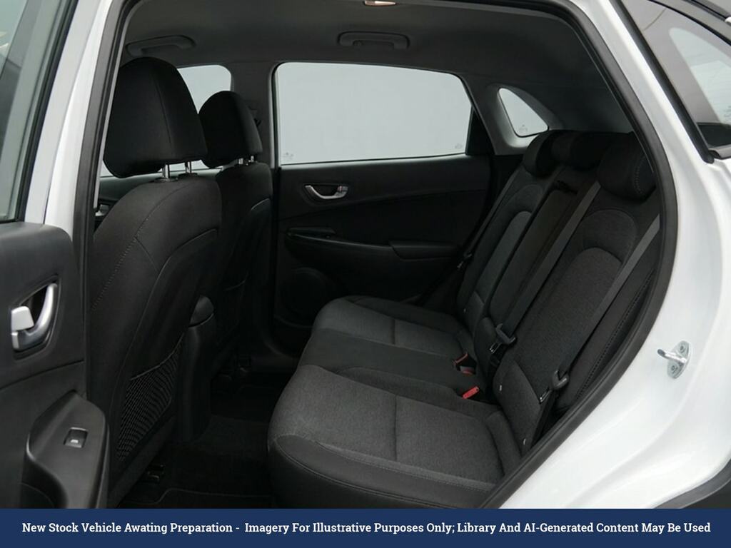 Hyundai Kona 64Kwh Premium Suv 10.5Kw Charge White #3