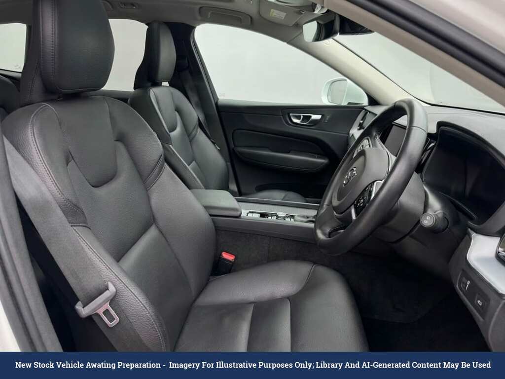 Volvo XC60 2.0 T4 Edition Suv Euro 6 Ss 1 White #3