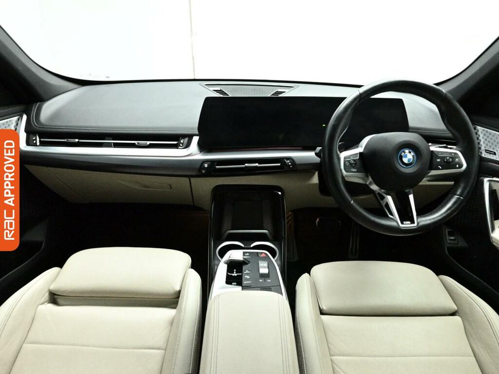 BMW iX1 30 66.5Kwh M Sport Suv Xdrive 1 Green #2