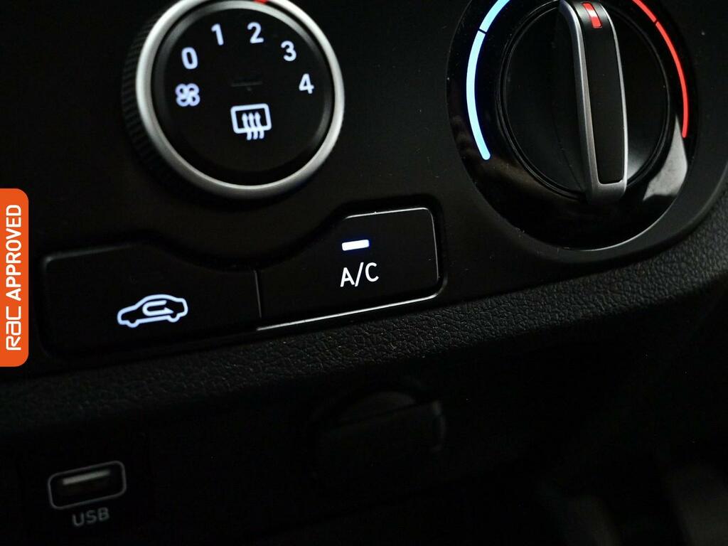 Hyundai I10 1.0 Play Hatchback #16