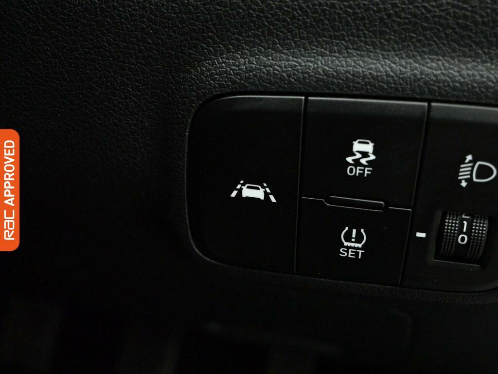 Hyundai I10 1.0 Play Hatchback #20