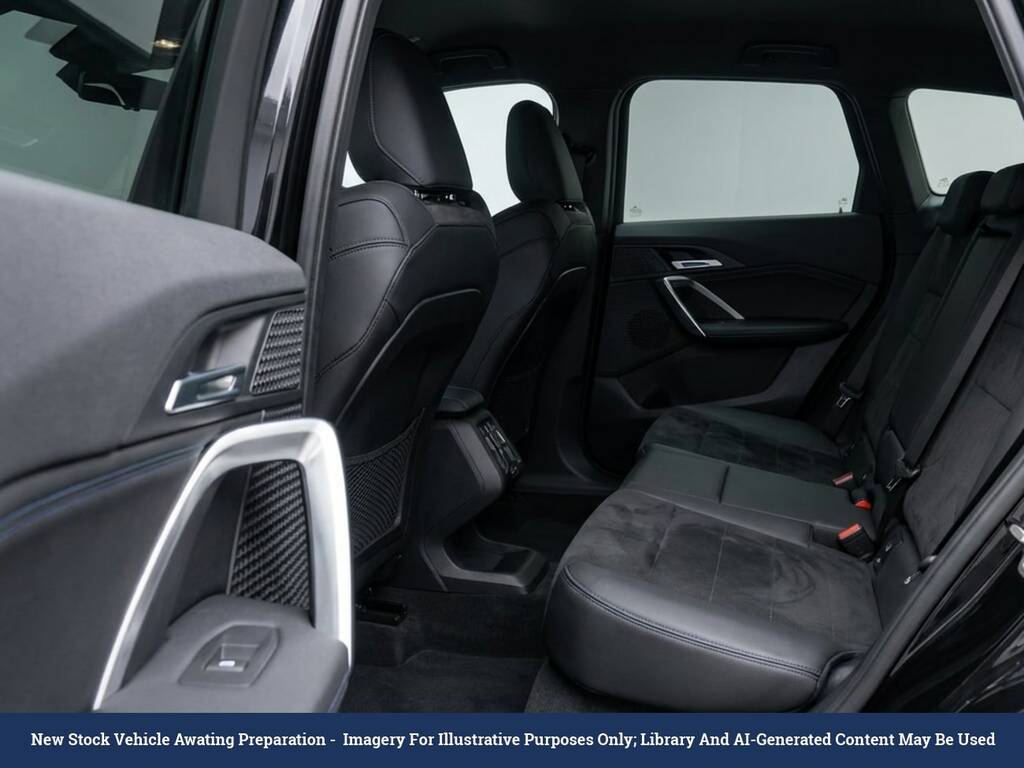 BMW iX1 30 66.5Kwh M Sport Suv Xdrive 1 Black #3