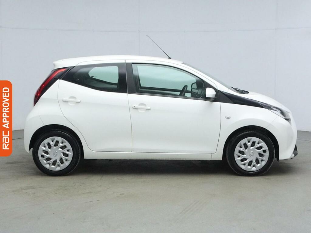 Toyota Aygo 1.0 Vvt-i X-play Hatchback Euro White #5