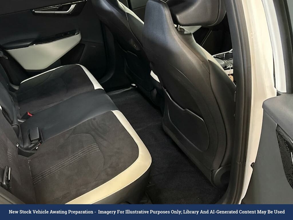 Kia EV6 77.4Kwh Gt-line S Hatchback 225 White #3