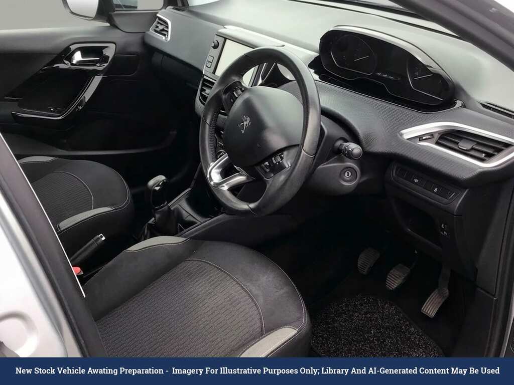 Peugeot 208 1.2 Puretech Roland Garros Euro 6 S S Black #3