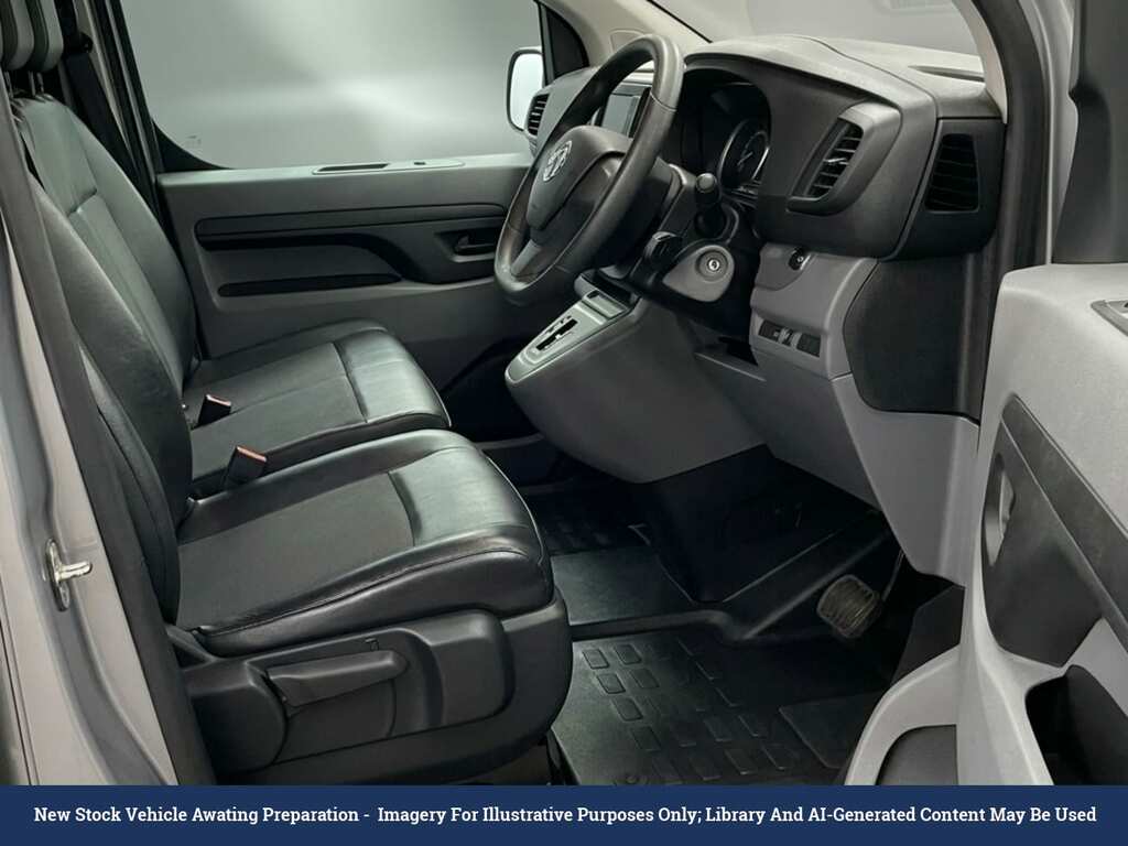 Vauxhall Vivaro 3100 75Kwh Dynamic Panel Van L1 Grey #2