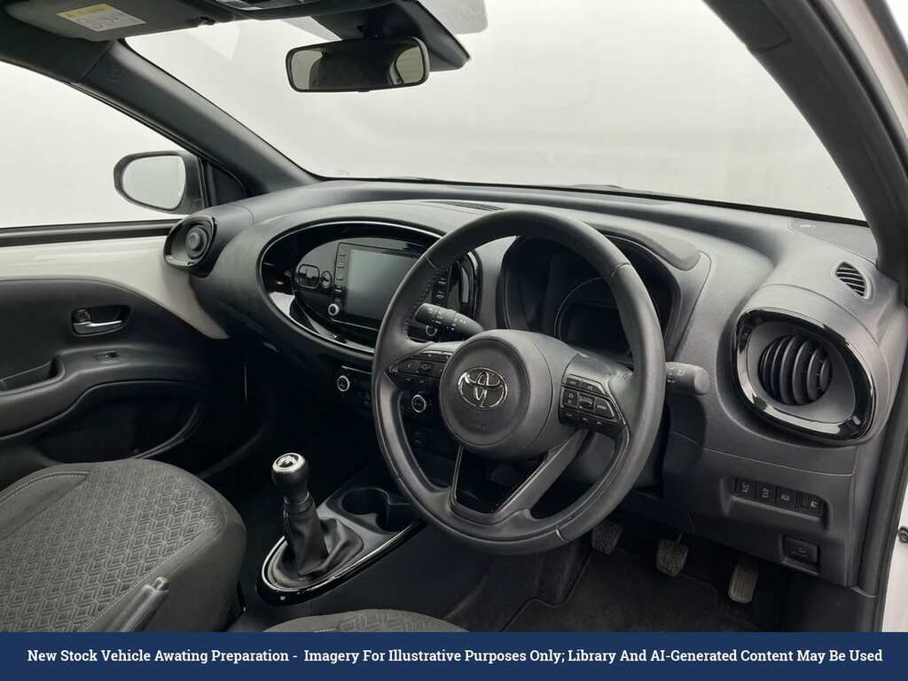 Toyota Aygo X 1.0 Vvt-i Edge Hatchback Euro 6 White #5