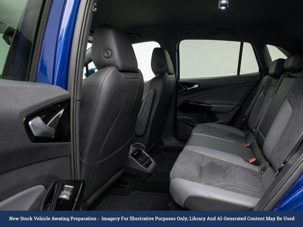 Volkswagen ID.4 Pro Performance 77Kwh Family Suv Blue #3