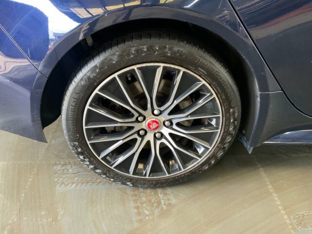 Jaguar XE 2.0 P300i R-dynamic Hse Awd Euro 6 Ss #15