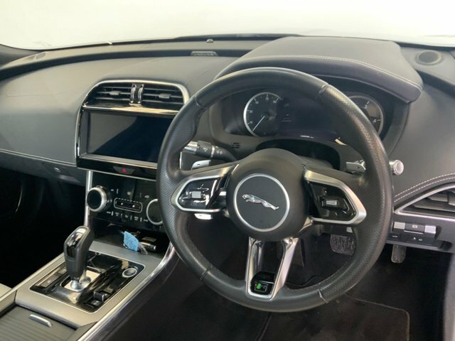 Jaguar XE 2.0 P300i R-dynamic Hse Awd Euro 6 Ss #23