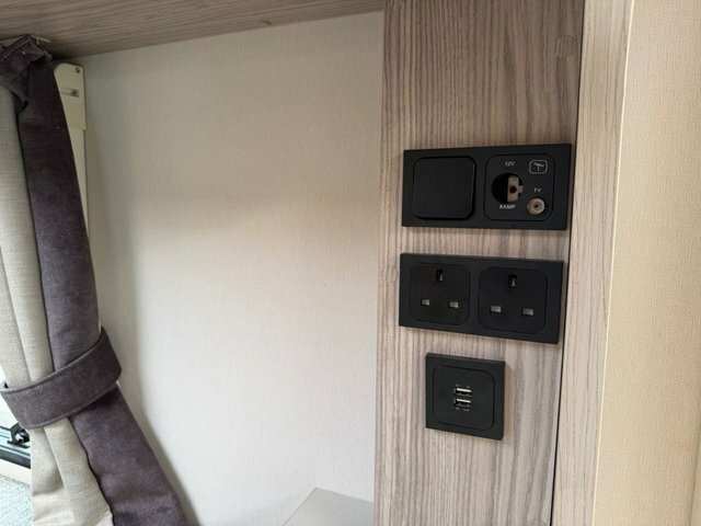 Peugeot Boxer Bluehdi 335 Professional Premium White #20