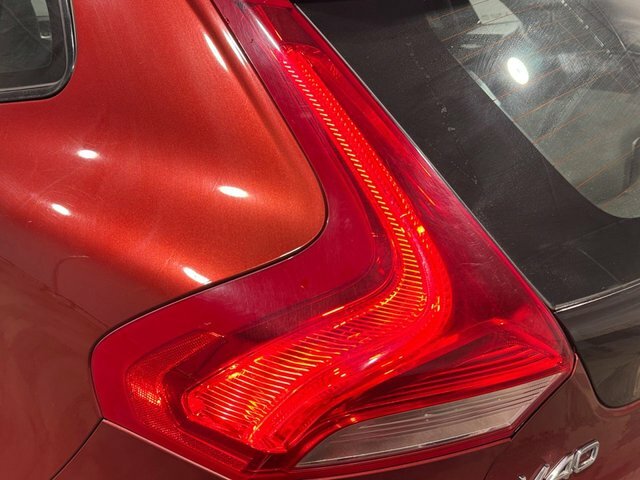 Volvo V40 Cross Country T3 Pro Hatchback Red #6
