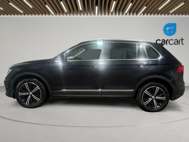Volkswagen Tiguan Tdi Se Navigation Suv LM68EDP Black #4