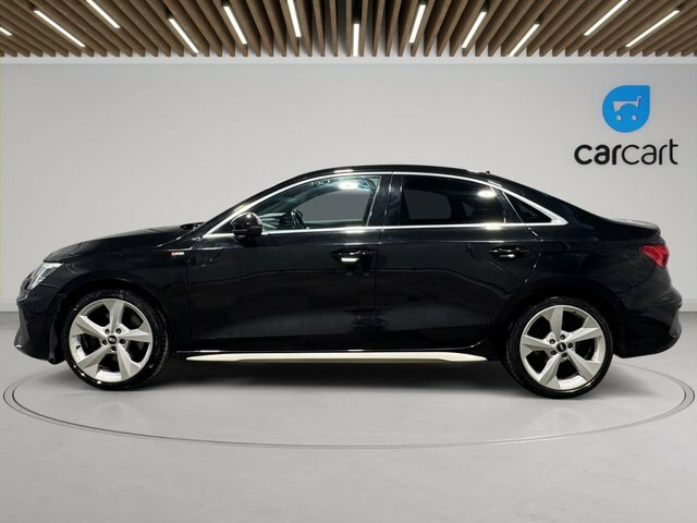 Audi A3 Tfsi 30 S Line Black #4