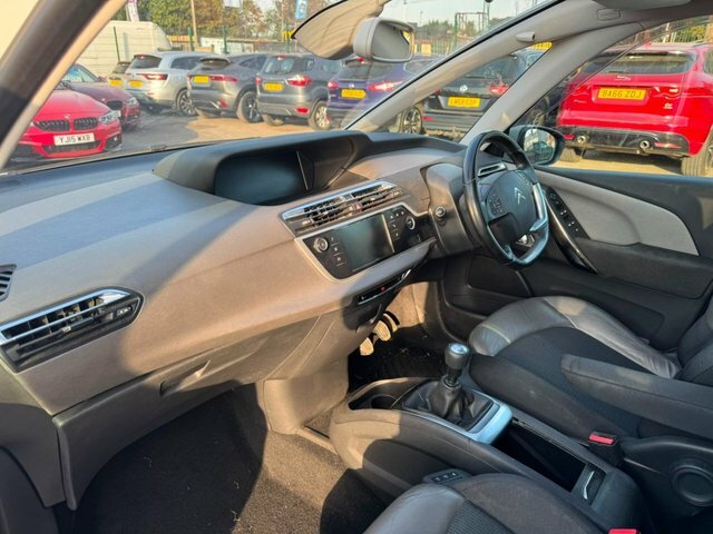Citroen Grand C4 Picasso Bluehdi Flair Mpv White #6