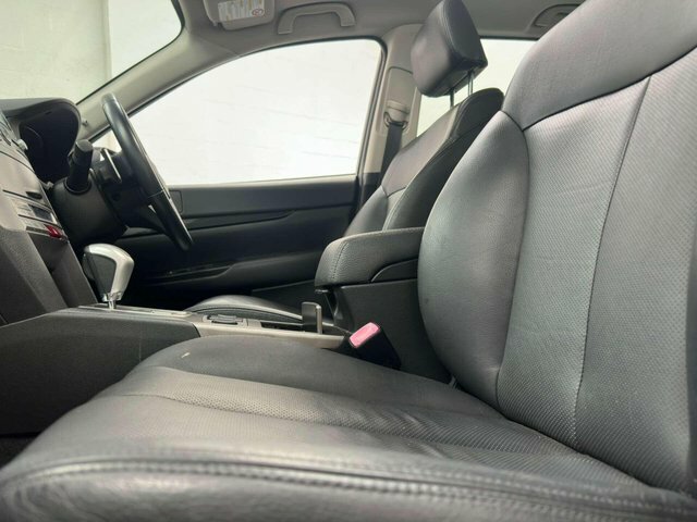 Subaru Legacy 2.0I Es Nav Lineartronic Grey #29