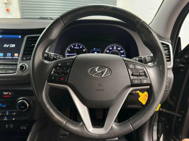 Hyundai Tucson 1.7 Crdi Blue Drive Se Suv Euro White #15