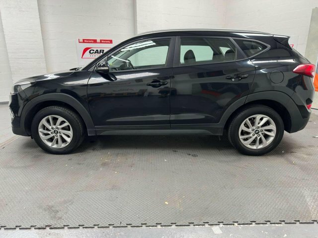 Hyundai Tucson 1.6 Gdi Blue Drive Se Nav Suv Eu Black #3