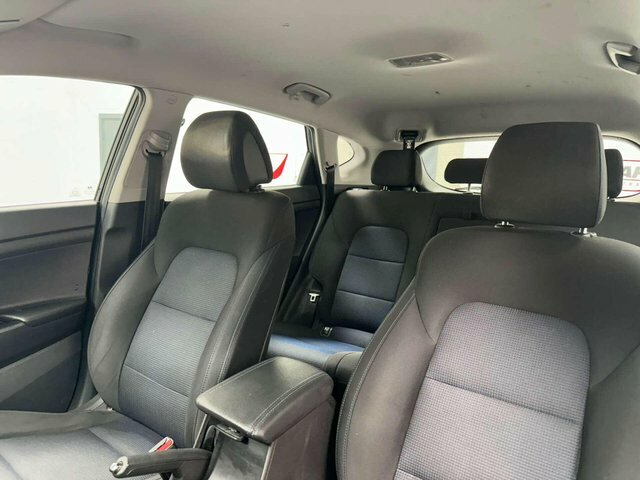 Hyundai Tucson 1.7 Crdi Blue Drive Se Suv Euro White #30
